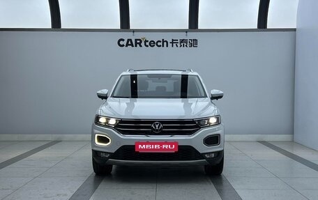 Volkswagen T-Roc I, 2022 год, 1 580 000 рублей, 2 фотография