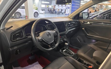Volkswagen T-Roc I, 2022 год, 1 580 000 рублей, 7 фотография