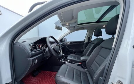 Volkswagen T-Roc I, 2022 год, 1 580 000 рублей, 5 фотография