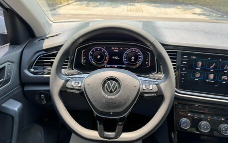 Volkswagen T-Roc I, 2022 год, 1 600 000 рублей, 8 фотография