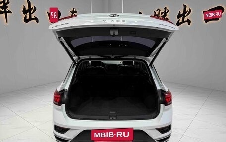 Volkswagen T-Roc I, 2022 год, 1 660 000 рублей, 7 фотография