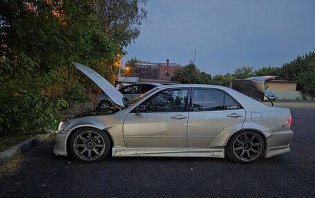 Toyota Altezza, 1998 год, 1 450 000 рублей, 5 фотография