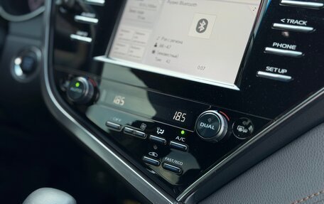 Toyota Camry, 2018 год, 2 495 000 рублей, 15 фотография
