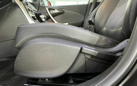 Opel Astra J, 2013 год, 799 000 рублей, 10 фотография