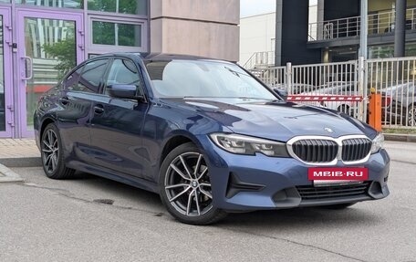 BMW 3 серия, 2020 год, 2 990 000 рублей, 16 фотография