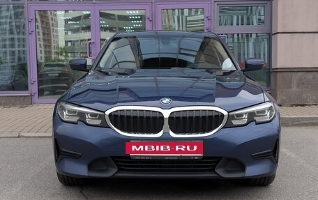 BMW 3 серия, 2020 год, 2 990 000 рублей, 15 фотография