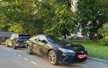 Toyota Camry, 2016 год, 1 900 000 рублей, 10 фотография