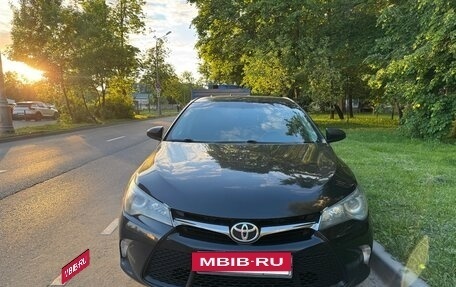 Toyota Camry, 2016 год, 1 900 000 рублей, 3 фотография