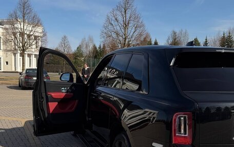 Rolls-Royce Cullinan, 2021 год, 32 800 000 рублей, 6 фотография