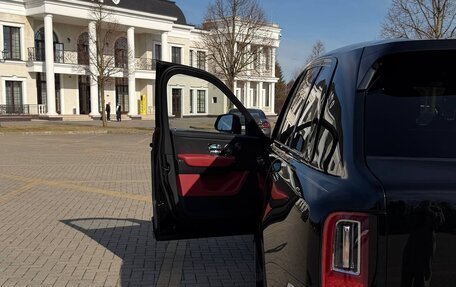 Rolls-Royce Cullinan, 2021 год, 32 800 000 рублей, 10 фотография
