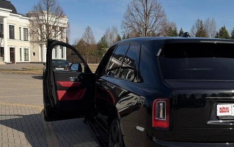 Rolls-Royce Cullinan, 2021 год, 32 800 000 рублей, 8 фотография