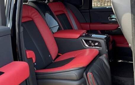 Rolls-Royce Cullinan, 2021 год, 32 800 000 рублей, 21 фотография