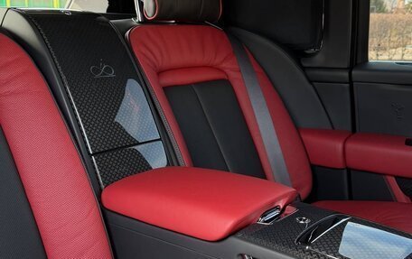 Rolls-Royce Cullinan, 2021 год, 32 800 000 рублей, 19 фотография