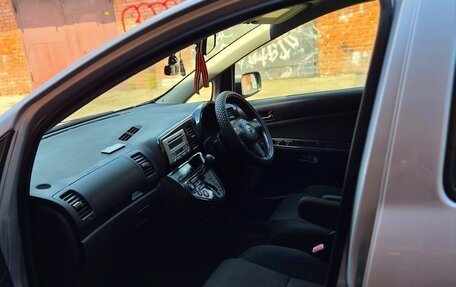 Toyota Wish II, 2005 год, 800 000 рублей, 7 фотография
