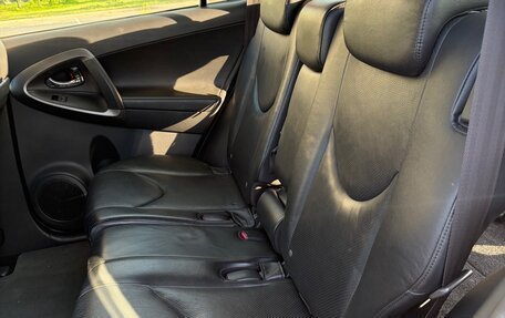 Toyota RAV4, 2010 год, 1 880 000 рублей, 13 фотография