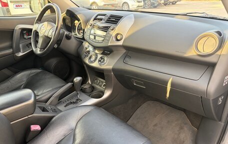Toyota RAV4, 2010 год, 1 880 000 рублей, 15 фотография