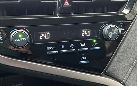 Toyota Camry, 2021 год, 2 700 000 рублей, 13 фотография