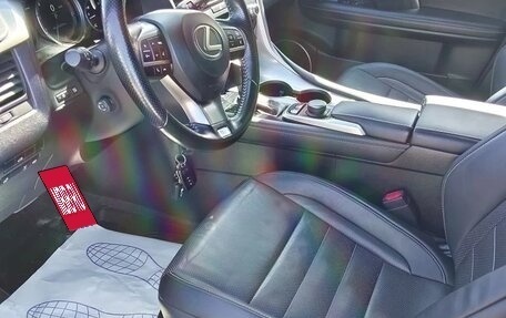 Lexus RX IV рестайлинг, 2017 год, 4 200 000 рублей, 8 фотография