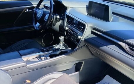 Lexus RX IV рестайлинг, 2017 год, 4 200 000 рублей, 16 фотография