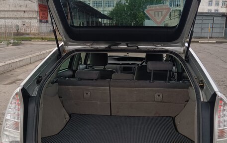 Toyota Prius, 2009 год, 989 000 рублей, 9 фотография