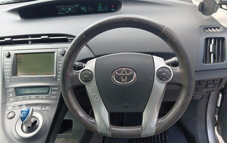Toyota Prius, 2009 год, 989 000 рублей, 13 фотография