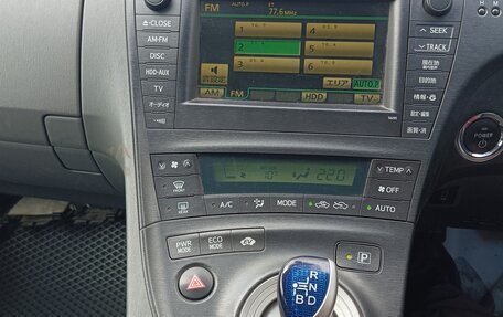 Toyota Prius, 2009 год, 989 000 рублей, 12 фотография