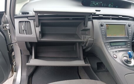 Toyota Prius, 2009 год, 989 000 рублей, 15 фотография