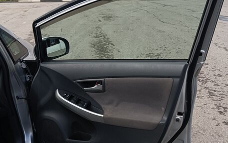 Toyota Prius, 2009 год, 989 000 рублей, 18 фотография