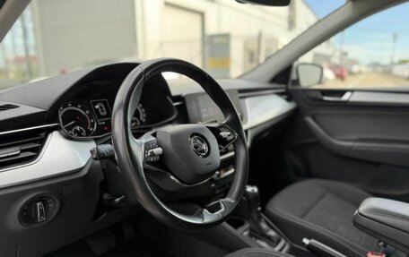 Skoda Rapid II, 2021 год, 1 570 000 рублей, 11 фотография
