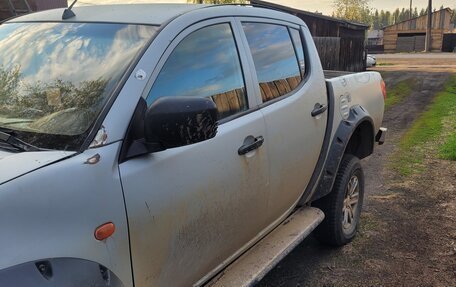Mitsubishi L200 IV рестайлинг, 2008 год, 1 200 000 рублей, 4 фотография