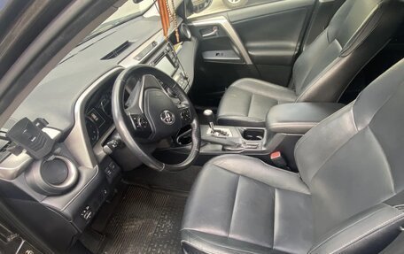 Toyota RAV4, 2016 год, 2 600 000 рублей, 16 фотография