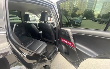 Toyota RAV4, 2016 год, 2 600 000 рублей, 18 фотография