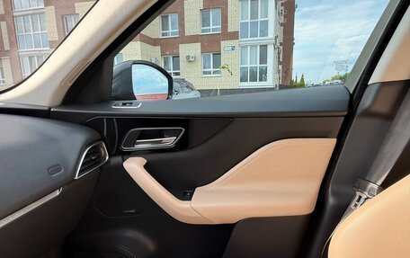 Jaguar F-Pace, 2017 год, 2 800 000 рублей, 14 фотография