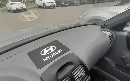 Hyundai Accent II, 2004 год, 380 000 рублей, 12 фотография