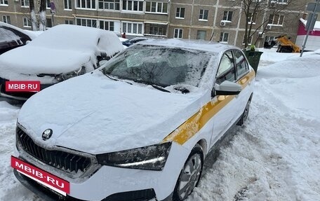 Skoda Rapid II, 2021 год, 990 000 рублей, 4 фотография