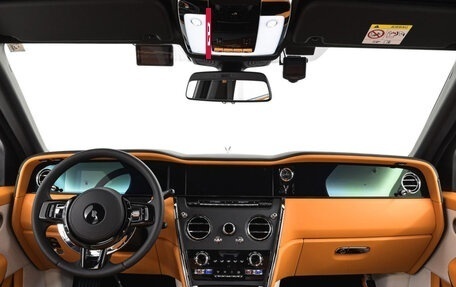 Rolls-Royce Cullinan, 2026 год, 44 200 000 рублей, 10 фотография