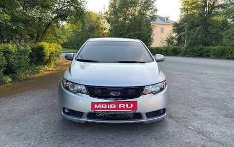KIA Cerato III, 2010 год, 900 000 рублей, 2 фотография