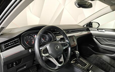 Volkswagen Passat B8 рестайлинг, 2020 год, 2 275 000 рублей, 19 фотография