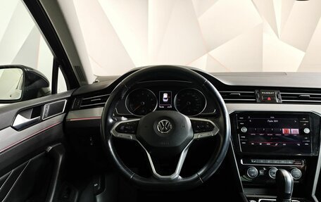 Volkswagen Passat B8 рестайлинг, 2020 год, 2 275 000 рублей, 20 фотография