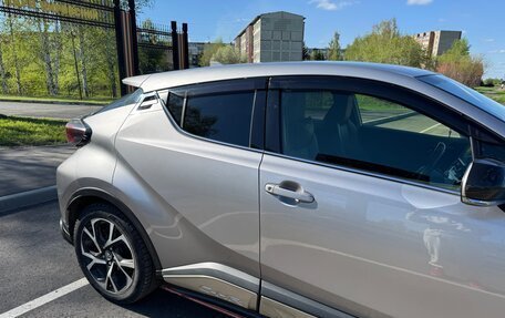 Toyota C-HR I рестайлинг, 2017 год, 1 750 000 рублей, 8 фотография