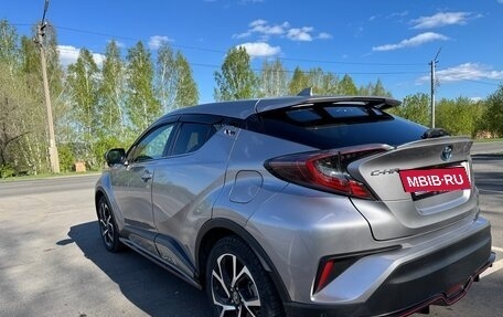 Toyota C-HR I рестайлинг, 2017 год, 1 750 000 рублей, 5 фотография