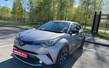Toyota C-HR I рестайлинг, 2017 год, 1 750 000 рублей, 4 фотография