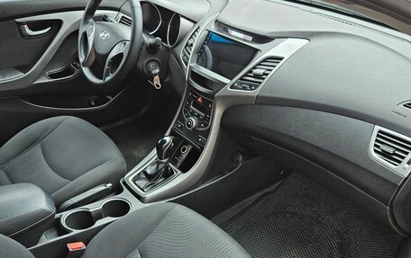 Hyundai Elantra V, 2013 год, 850 000 рублей, 7 фотография