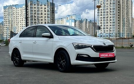 Skoda Rapid II, 2021 год, 1 799 000 рублей, 6 фотография