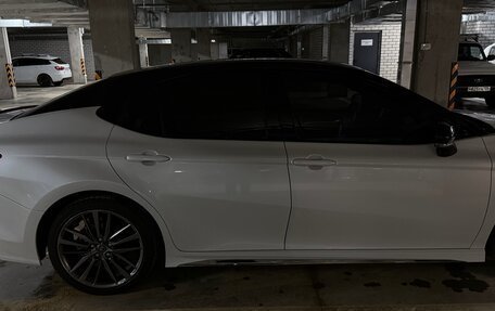 Toyota Camry, 2024 год, 3 950 000 рублей, 8 фотография