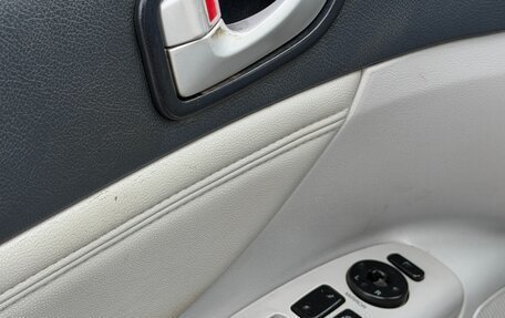 Hyundai Sonata VI, 2005 год, 295 000 рублей, 36 фотография