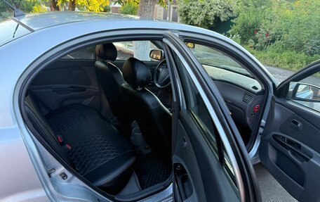 KIA Rio II, 2006 год, 600 000 рублей, 12 фотография