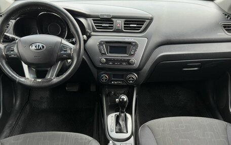 KIA Rio III рестайлинг, 2014 год, 900 000 рублей, 10 фотография
