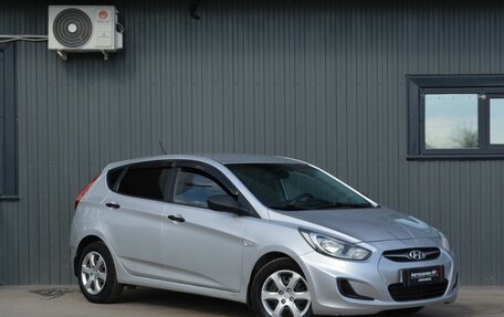 Hyundai Solaris II рестайлинг, 2013 год, 729 999 рублей, 4 фотография