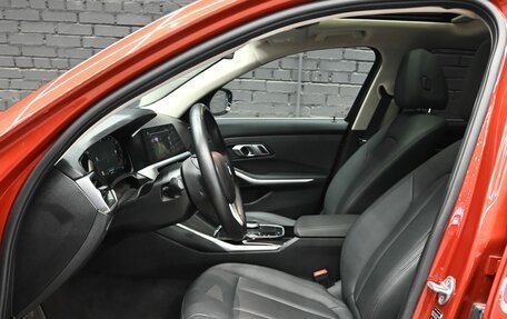 BMW 3 серия, 2020 год, 2 990 000 рублей, 10 фотография